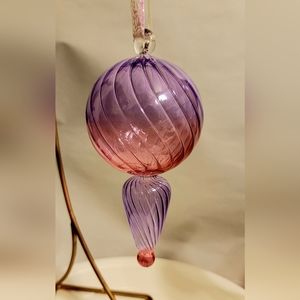 Beautiful Hand Blown Swirl Art Glass Finial Ornament